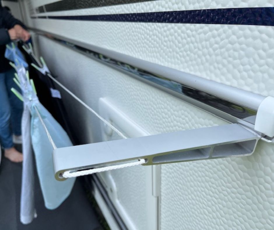 De ideale camping waslijn: Zo houd je je wasgoed schoon en droog