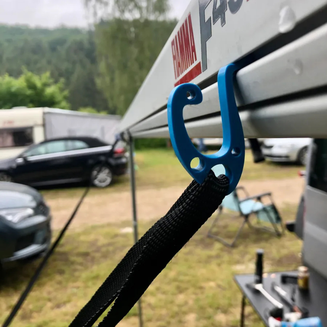 Hooky caravan rails hook